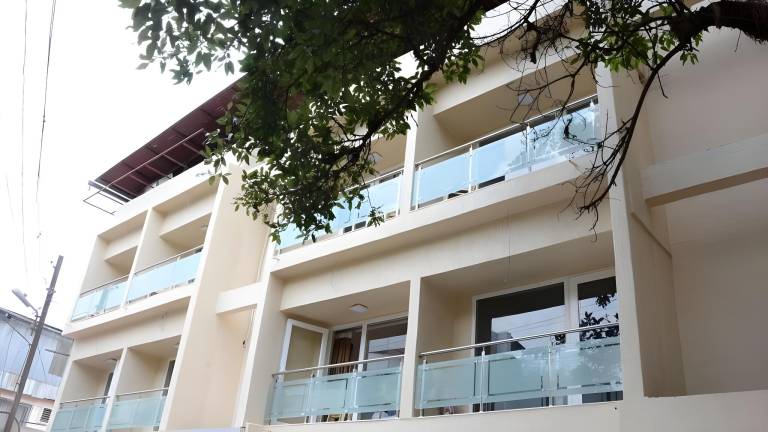Hotel Sunny International in Jaoli