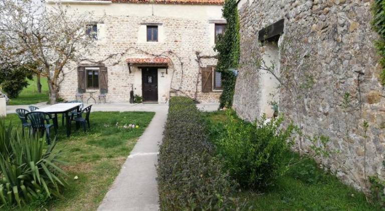Vacation home with jacuzzi in Burgos