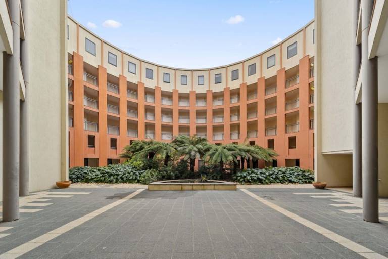 Apartment Canberra Central