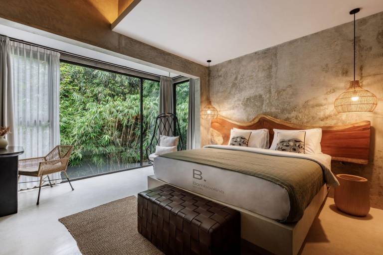 Child-friendly villa with hot tub, garden & patio | Suitable for remote work | Pets allowed — photo 2