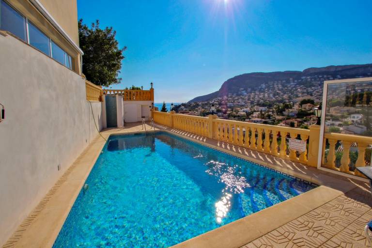 Fully equipped villa with private pool, garden & barbeque | Mountain view | Beach nearby | Pets are welcome — photo 3