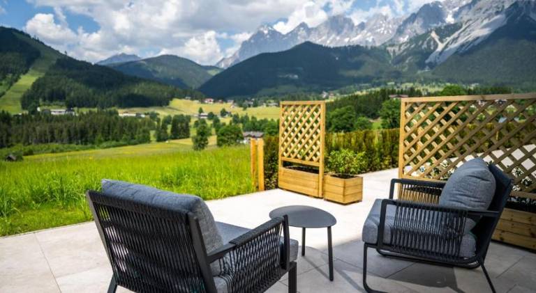 Serviced apartment with terrace & garden | Close to the ski | Pet-friendly — photo 4
