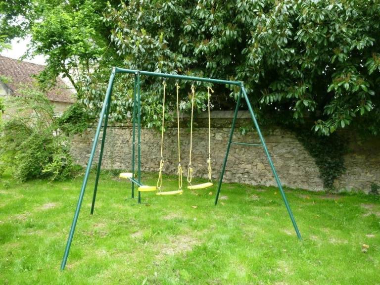 Children-friendly pleasant gite with yard, patio & BBQ | Garden view | Pets are welcome — photo 3