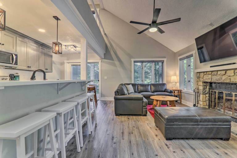 Top Pocono Mountain Lake Estates Vacation Rentals