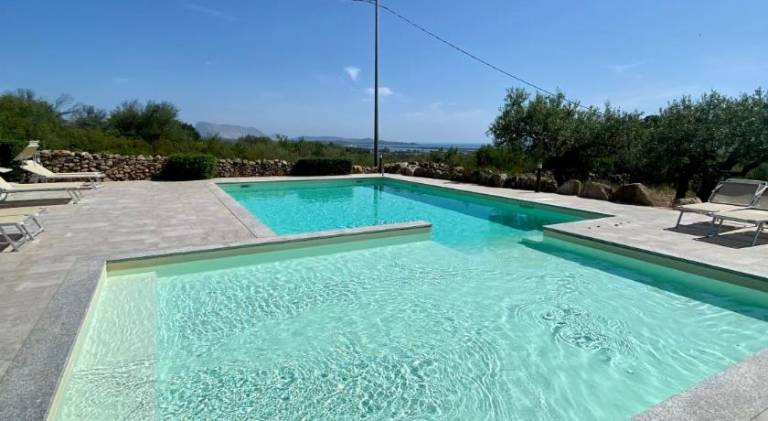 Farm with pool in San Teodoro