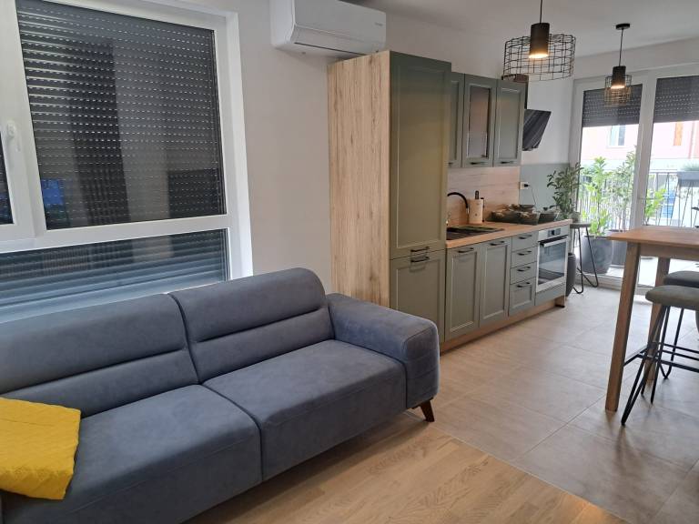 1 Zimmer Ferienwohnung mit Balkon Zagreb A 23694 a