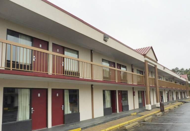 Red Roof Inn Fredericksburg South — photo 4