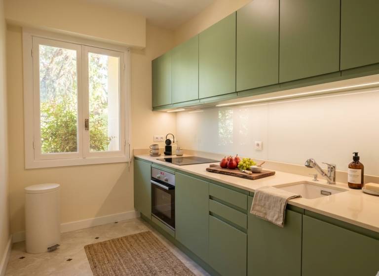 Vacation home with terrace — photo 2