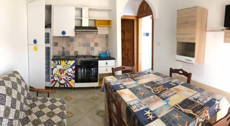 Apartment with 1 room for 4 persons — photo 2
