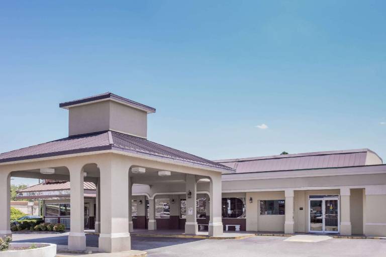 Super 8 By Wyndham Augusta — photo 2