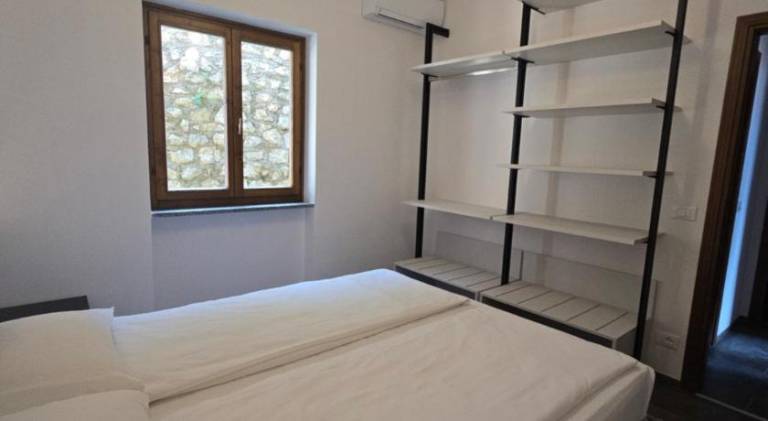 Holiday apartment with terrace & garden — photo 2