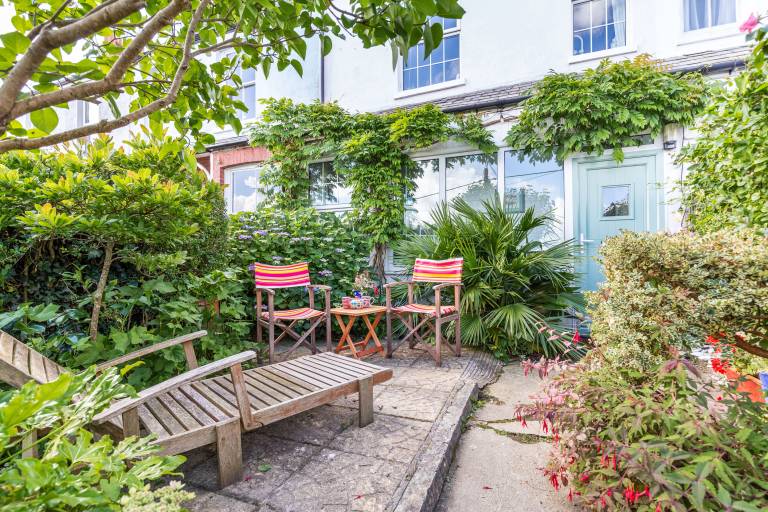 Cottage with garden | Beach view in Looe
