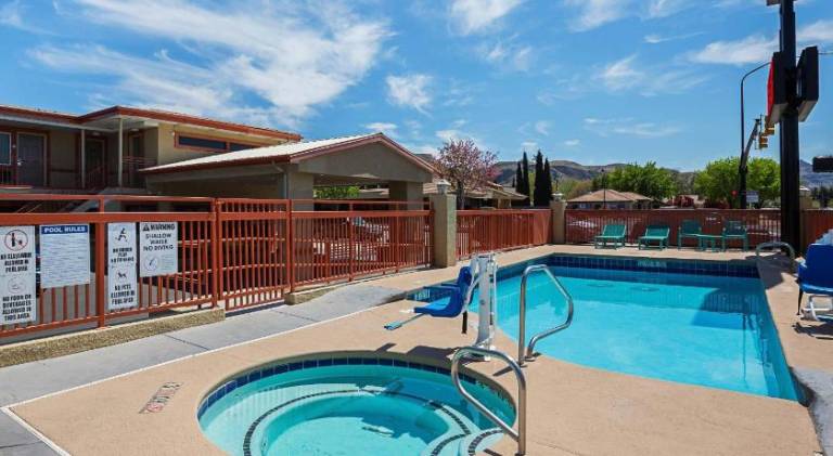 Econo Lodge Hurricane Zion Park Area — photo 3