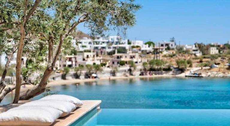 Villa with patio, hot tub & yard | Suitable for remote work in Syros