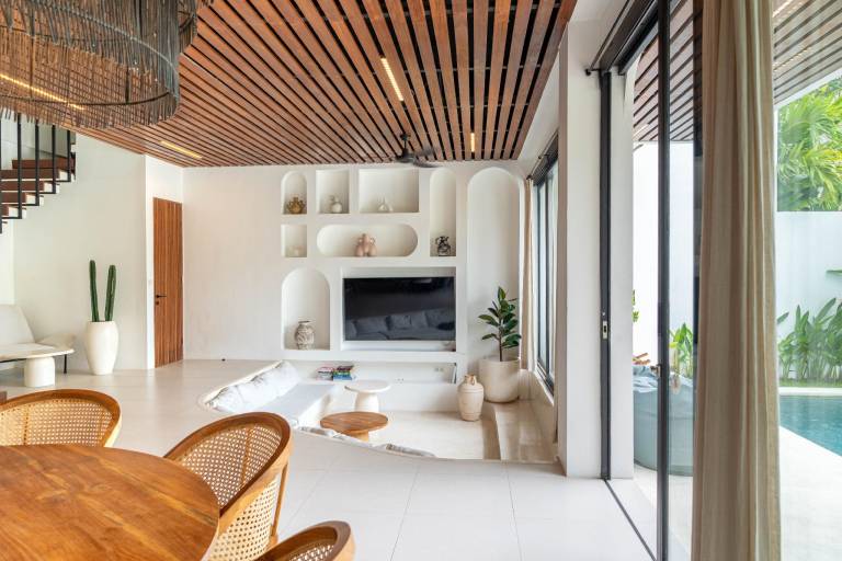 Spacious vacation home with private pool, hot tub & garden | Close to the beach | Good for workation | Pets are welcome — photo 3