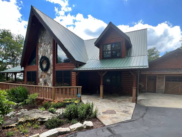 House  Sugar Mountain