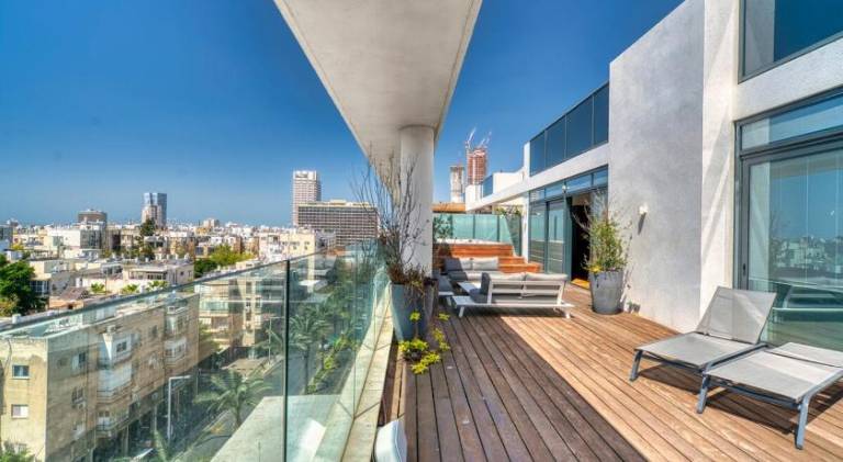 Holiday apartment with pool | Near Dizengoff Street | Pets allowed — photo 4