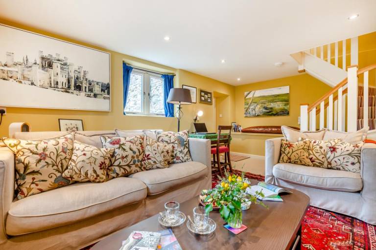 Fully equipped charming cottage with barbecue & yard | Dogs allowed — photo 2