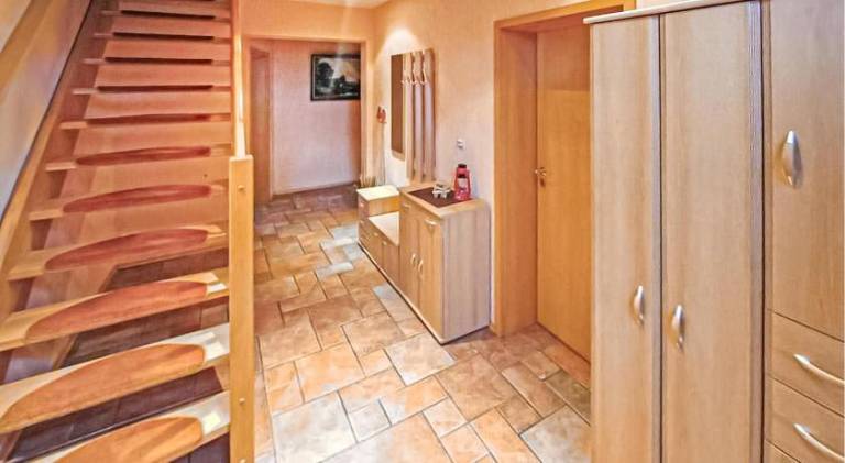 Apartment with 2 rooms for 4 persons — photo 3