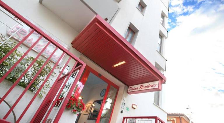 Serviced apartment with patio | Close to the beach | Pets allowed in Jesolo