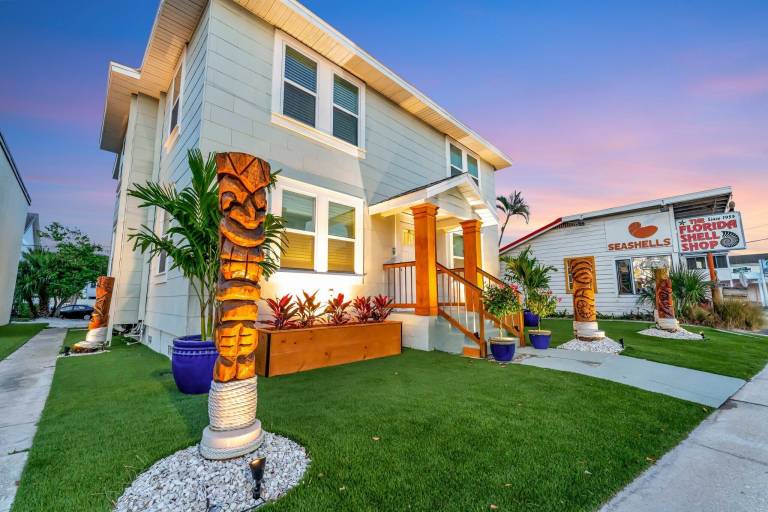 House  Saint Pete Beach