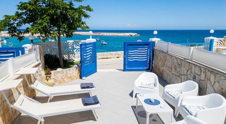 Holiday apartment with 1 room for 4 persons in Polignano a Mare
