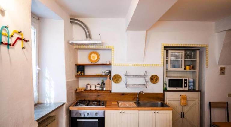 Rental apartment with 2 rooms for 4 persons — photo 3