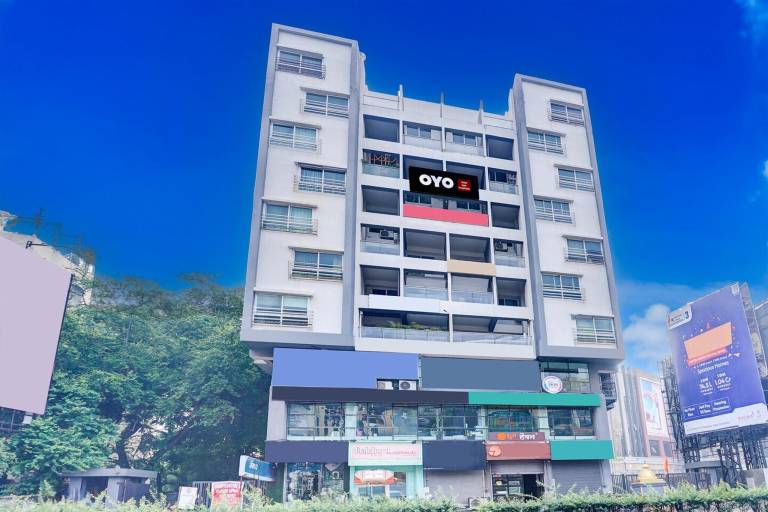 Collection O Magarpatta City Formerly Ekab Hospitality