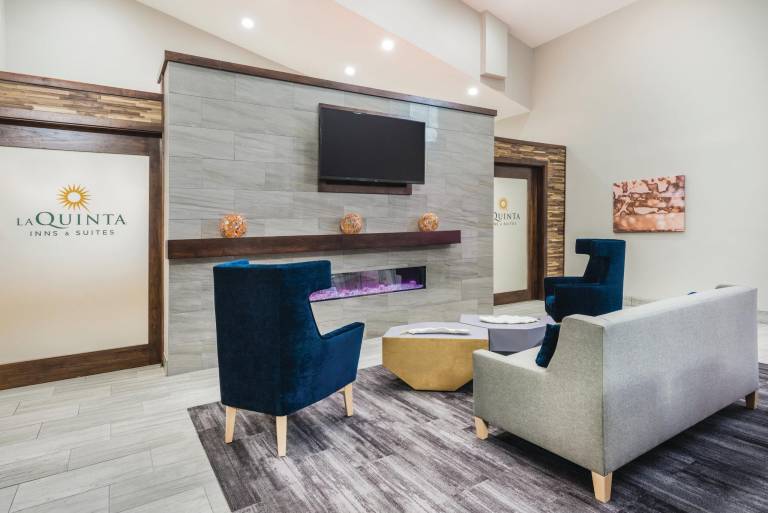 La Quinta Inn & Suites by Wyndham Chattanooga-Hamilton Place — photo 4