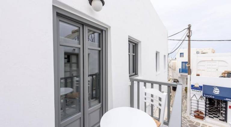 Vacation home with terrace — photo 4