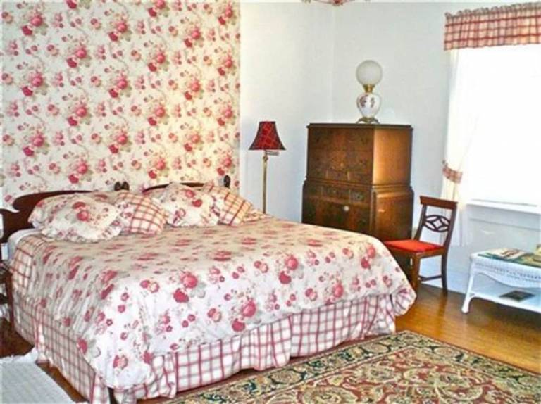 Bed and breakfast  Lenox