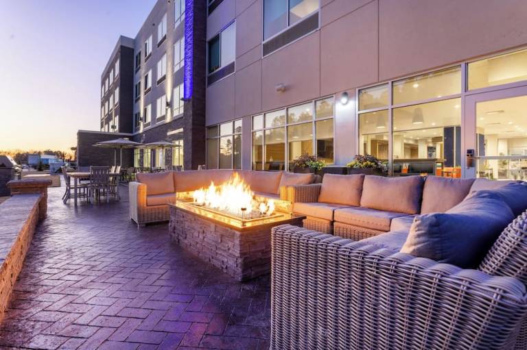Holiday Inn Express & Suites Benson by IHG