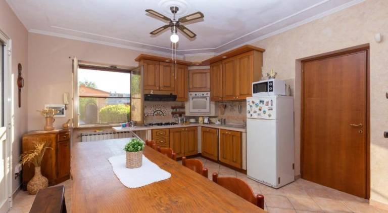 Holiday apartment with 2 rooms for 5 persons — photo 4