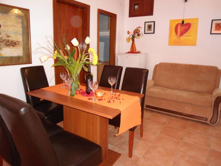 Rental apartment with grill & terrace | Garden view — photo 5