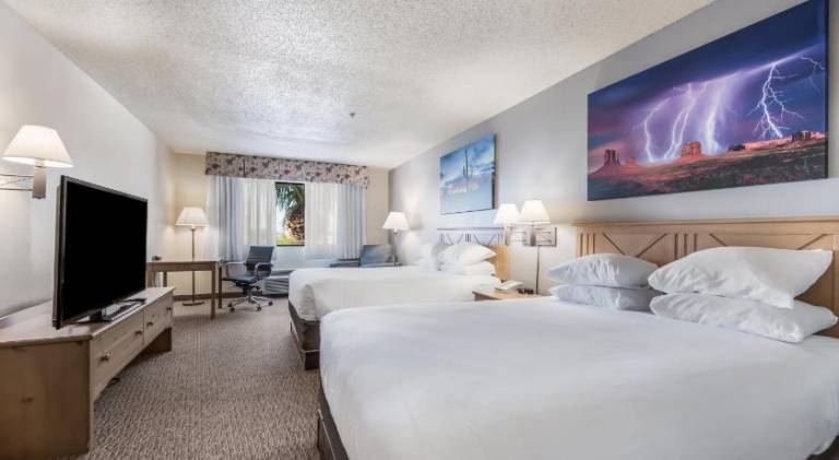 Lexington Inn and Suites - Goodyear-West Phoenix — photo 2