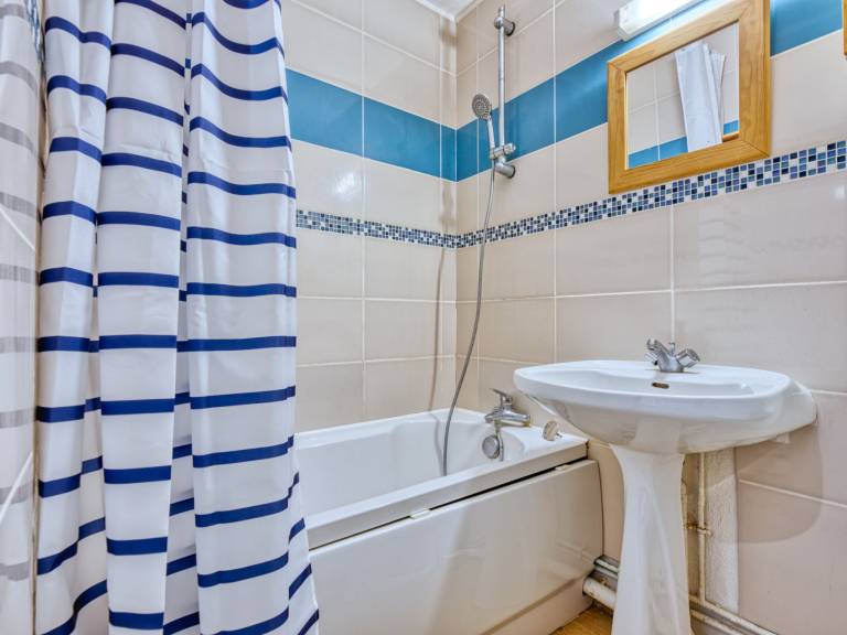 Charming rental apartment with patio | Sea view | Beach nearby | Pets allowed — photo 5