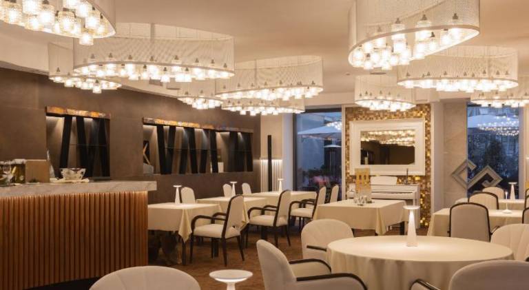 Apeiro City Avant-garde Hotel — photo 3