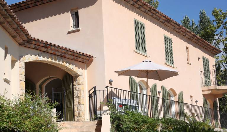 Child-friendly villa with terrace, private pool & barbeque | Dogs allowed — photo 3