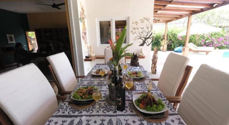 Charming villa with jacuzzi, yard & private pool | Good for workation | Pets are welcome — photo 4