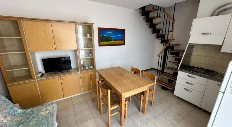 Rental apartment with terrace, garden & pool — photo 5