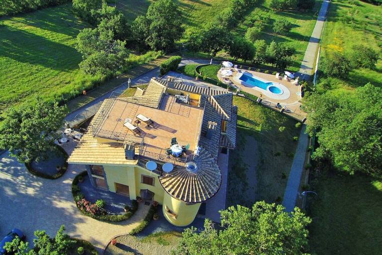 Fully equipped villa with garden, jacuzzi & pool | Dogs allowed — photo 2