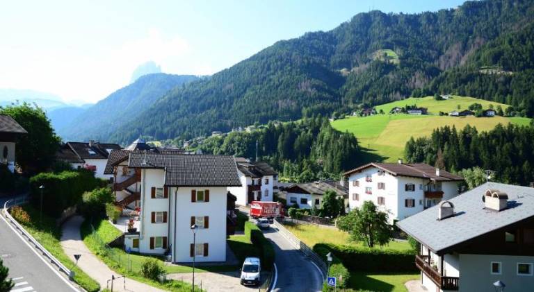 Lovely serviced apartment with yard | Ski nearby | Pet-friendly — photo 4