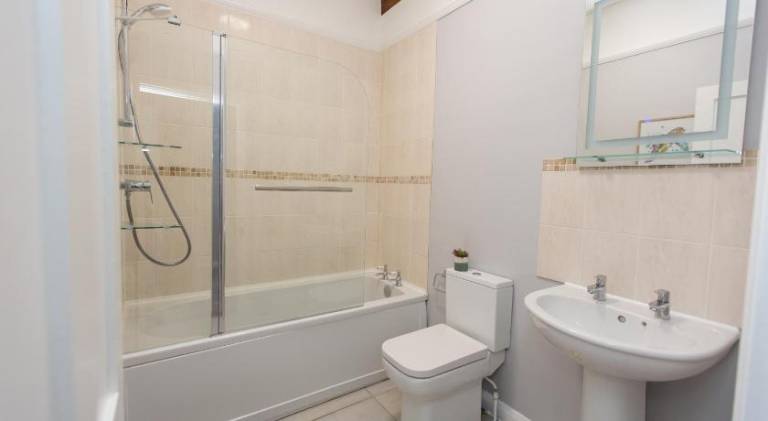 Holiday apartment with 2 rooms for 4 persons — photo 5