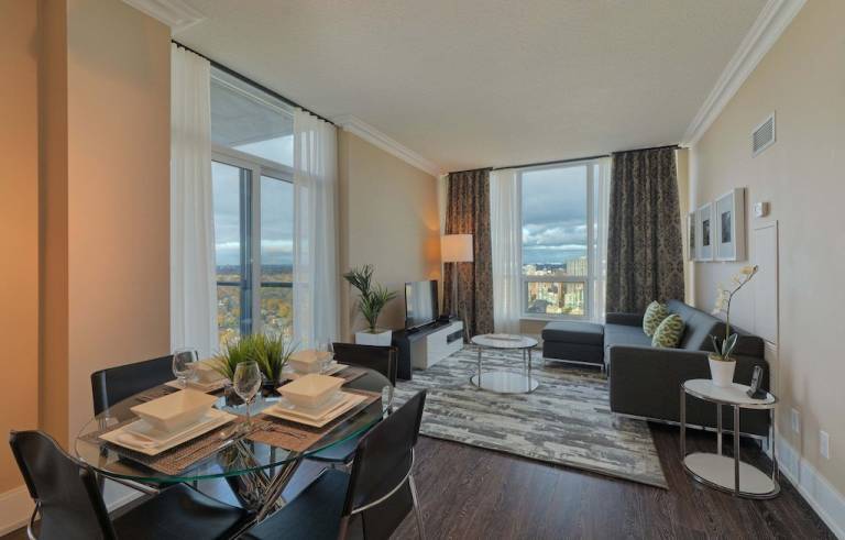 Apartment Etobicoke