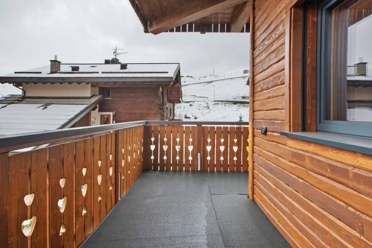 Rental apartment with fast internet & terrace | Mountain view — photo 2