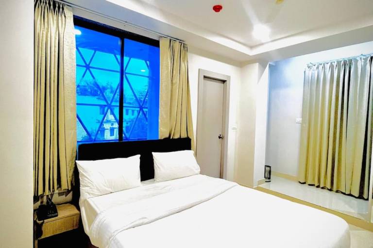 Konark Palace Hotel