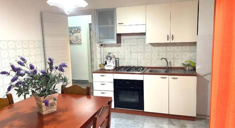 Holiday apartment with 3 rooms for 6 persons — photo 3