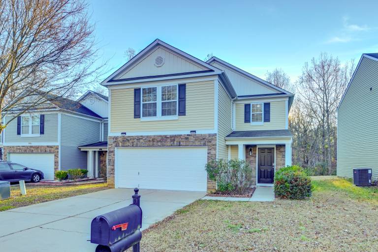 Pet-Friendly Home Just Outside Downtown Charlotte! in Charlotte, NC