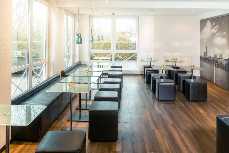 Offenbach - B&B Hotel Offenbach-Süd — photo 2