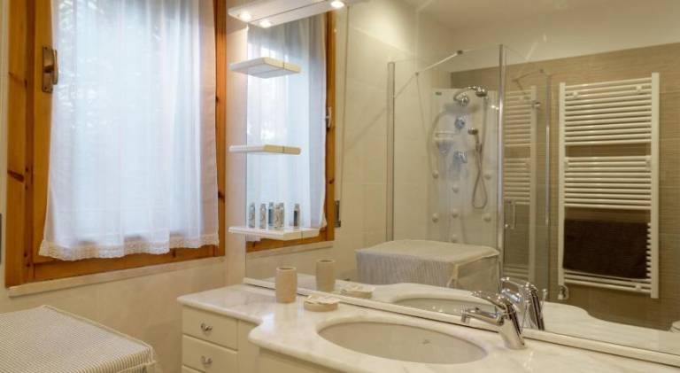 Rental apartment with 2 rooms for 6 persons — photo 2